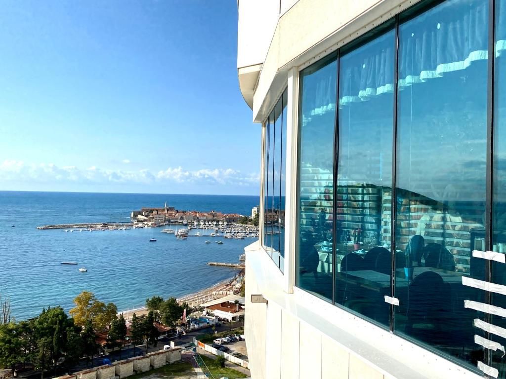 Апартаменты Black&White Apartment Tre Canne Будва-43