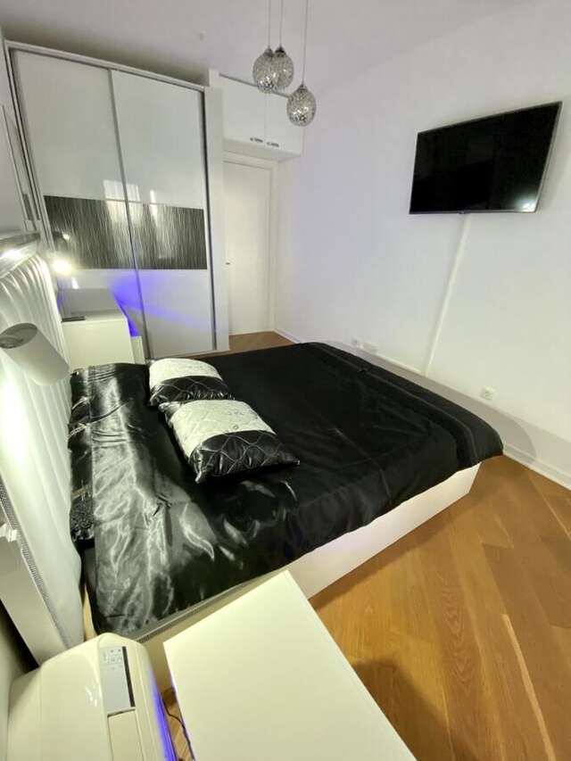 Апартаменты Black&White Apartment Tre Canne Будва-9